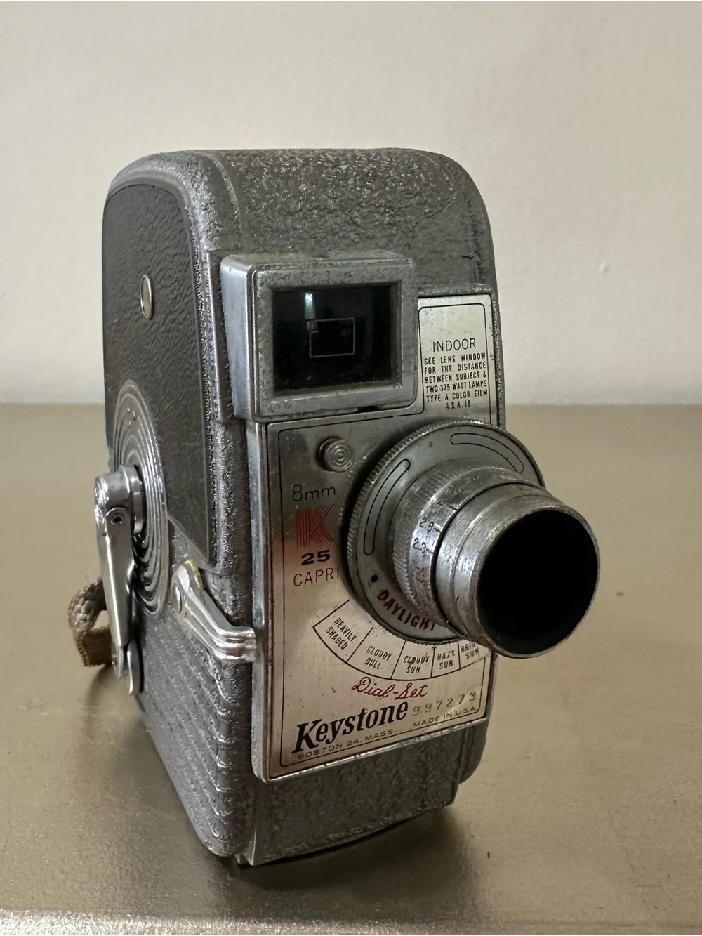 8mm Capri 25 Vintage Camera - Silver
